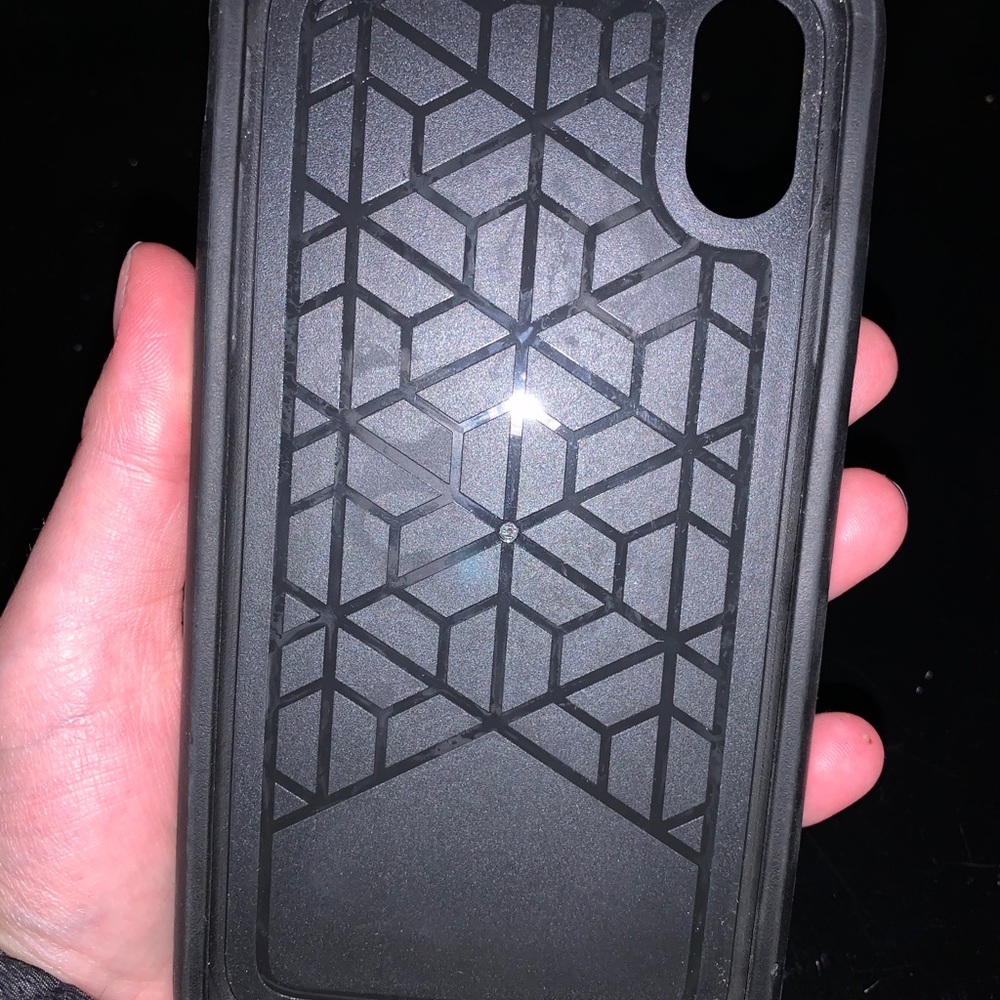 iPhone XR case - Picture 2 of 2